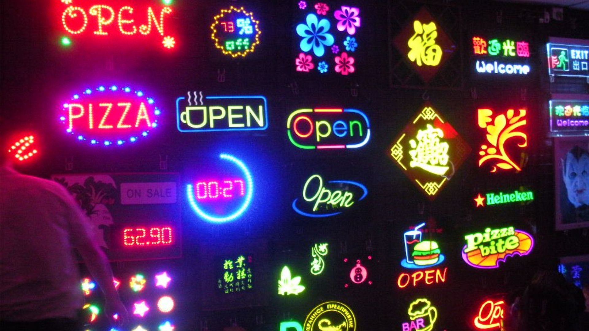 Creative Ways to Use LED Message Tickers