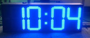 blue outdoor led clock (2)